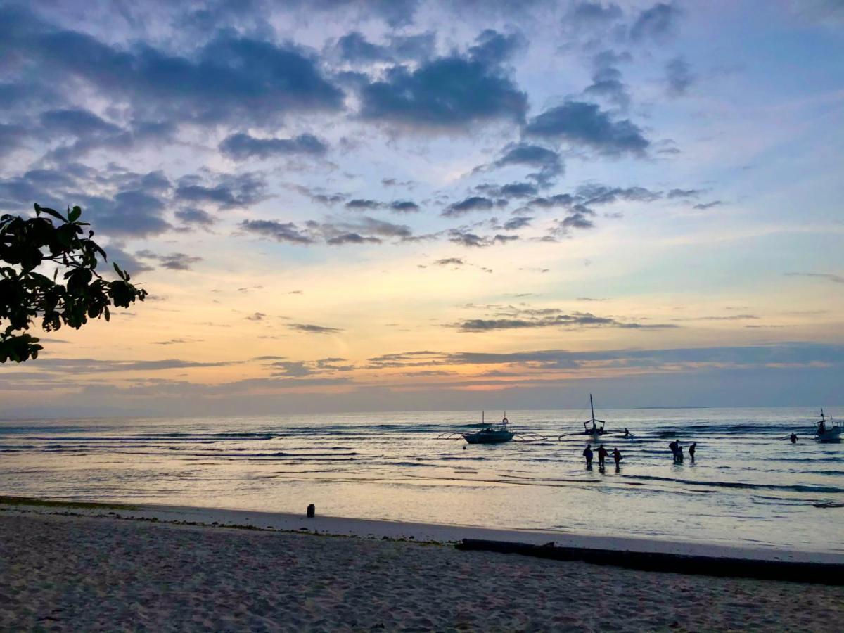 The Whitehouse By The Sea Vila Panglao City Exterior foto