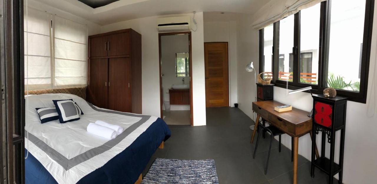 The Whitehouse By The Sea Vila Panglao City Exterior foto