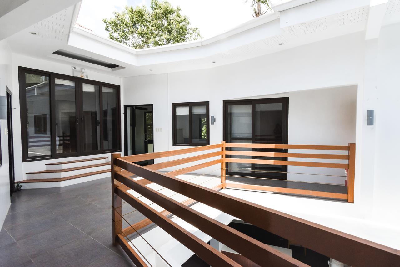 The Whitehouse By The Sea Vila Panglao City Exterior foto