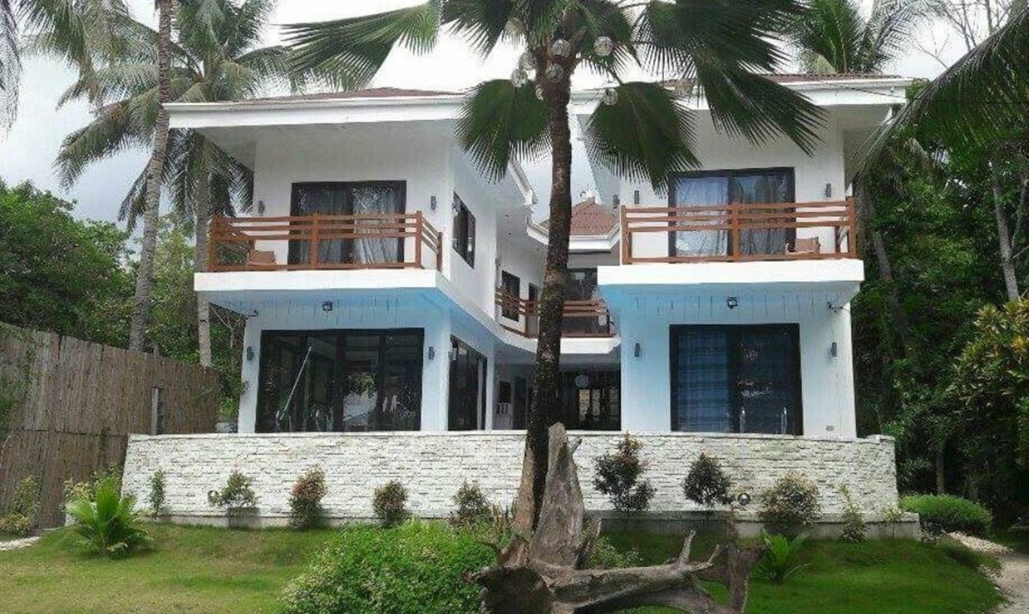 The Whitehouse By The Sea Vila Panglao City Exterior foto